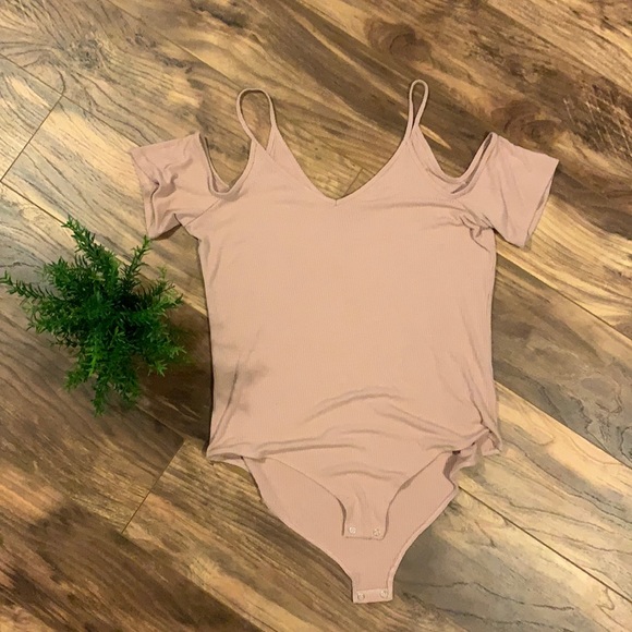 American Eagle Outfitters Tops - American Eagle Soft & Sexy bodysuit- size XL